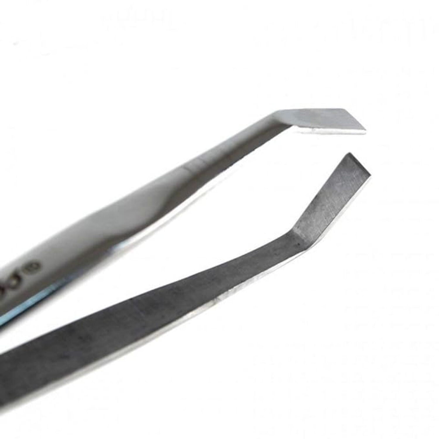 Kiss New York Slant Tip Tweezer | Precision Stainless Steel Eyebrow Tool