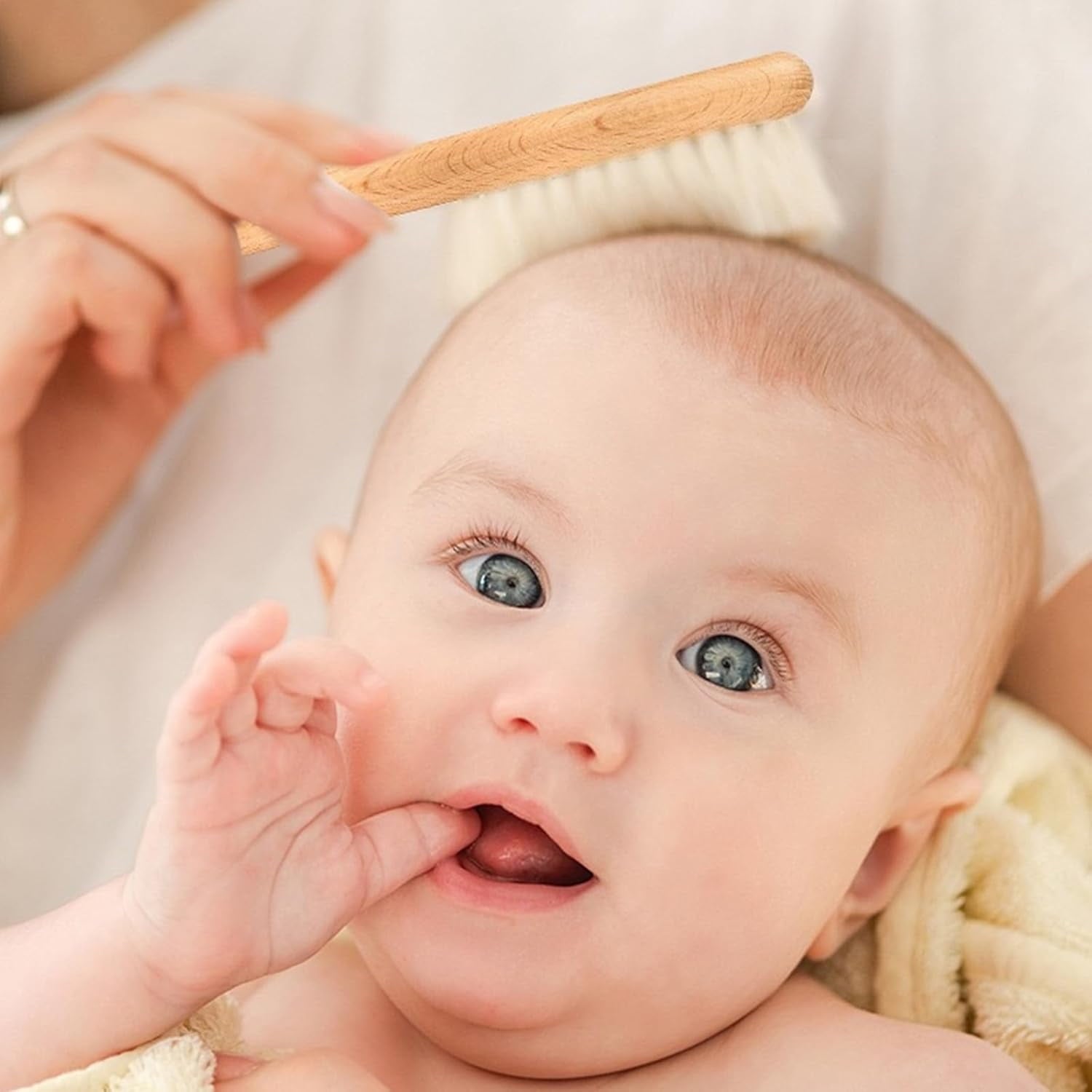 2pcs Baby Natural Wooden Handle Hair Brush and Comb Set Baby Bath Massage Beech Wool Brush Massage Brush