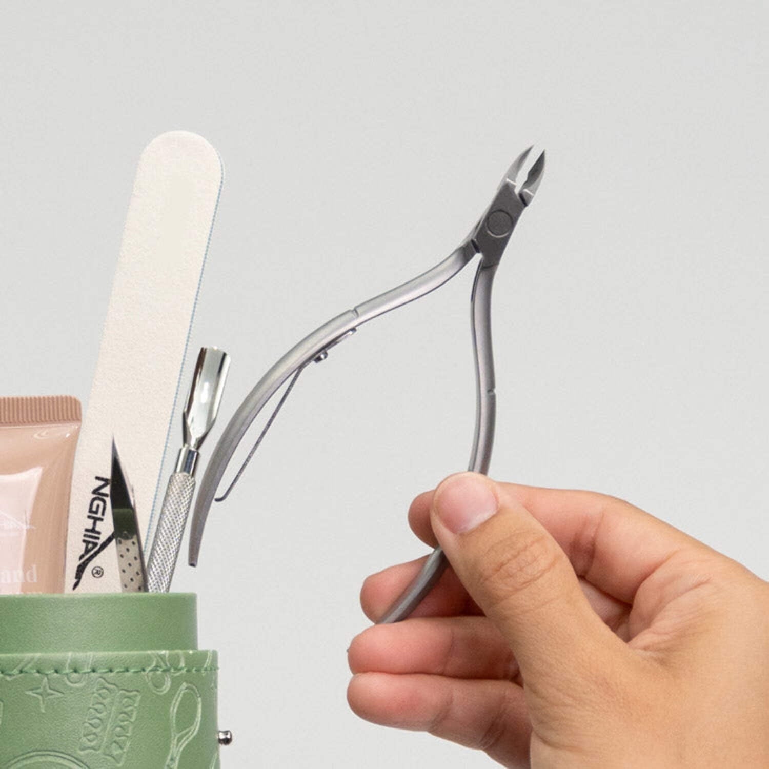 Cuticle Nipper - D-06-14 (Stainless Steel)